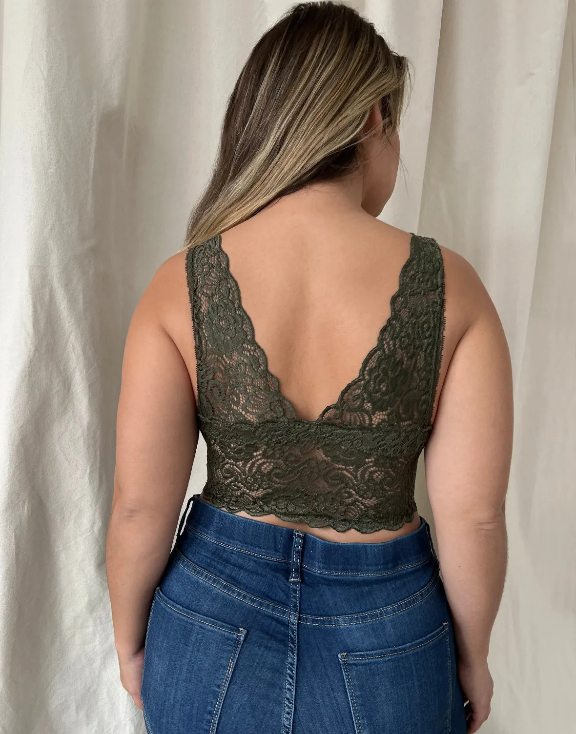 Plus Size Seamless Lace Padded Bralette