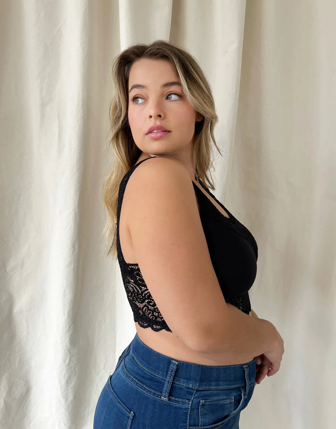 Plus Size Seamless Lace Padded Bralette