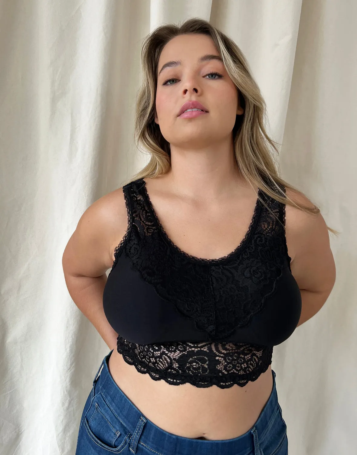 Plus Size Seamless Lace Padded Bralette