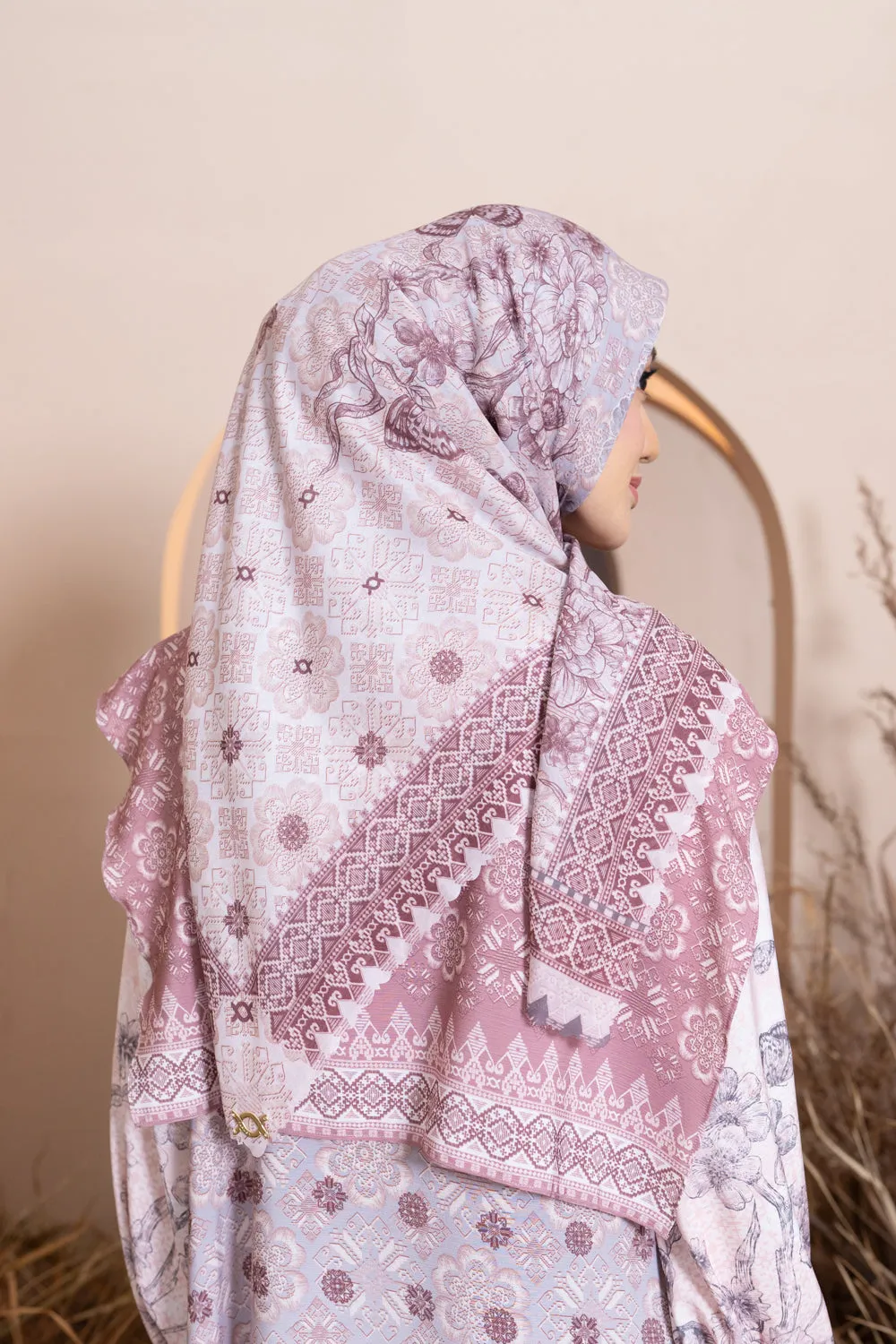 Pre Order - Medinela Scarf Pink Scallop