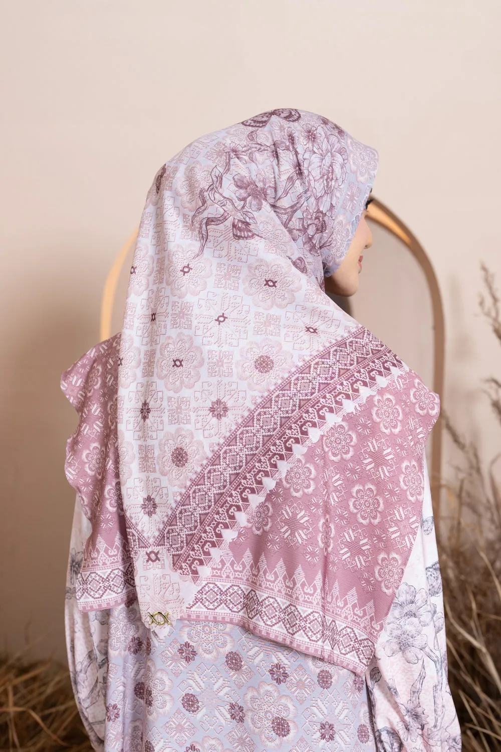 Pre Order - Medinela Scarf Pink Scallop