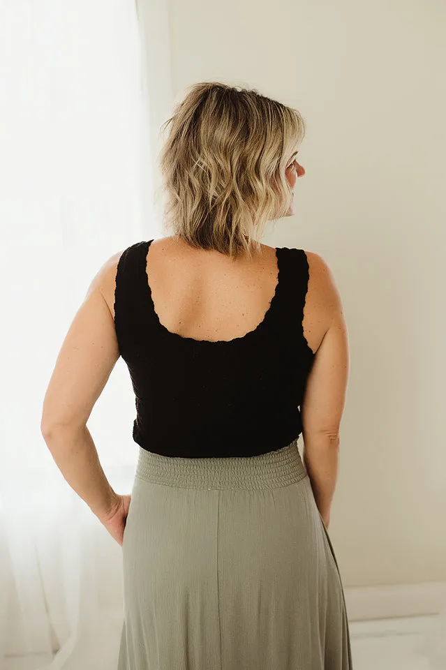 Scallop Sleeveless Knit Top