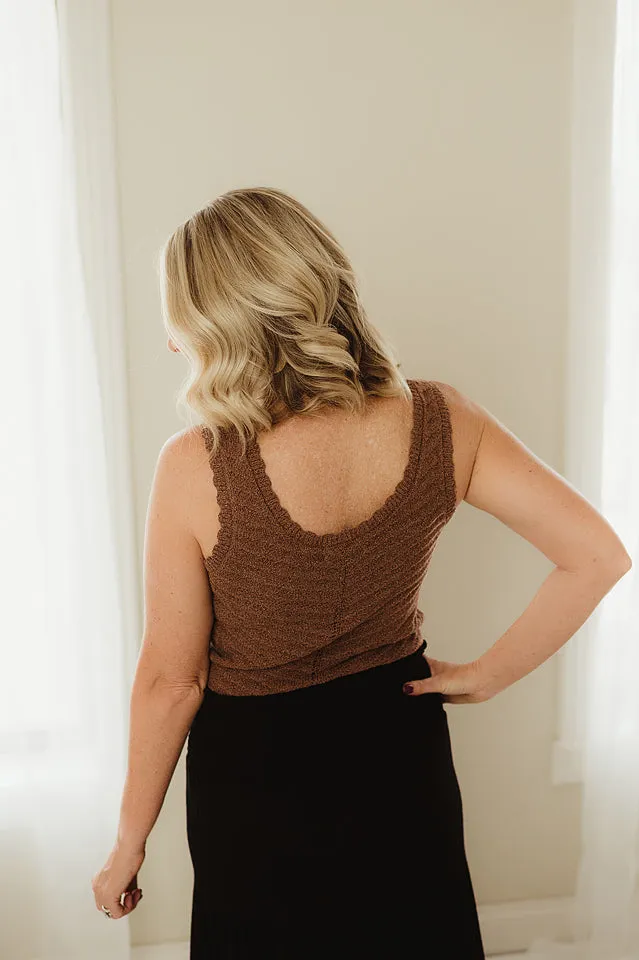 Scallop Sleeveless Knit Top