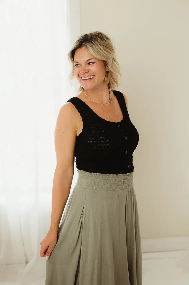 Scallop Sleeveless Knit Top