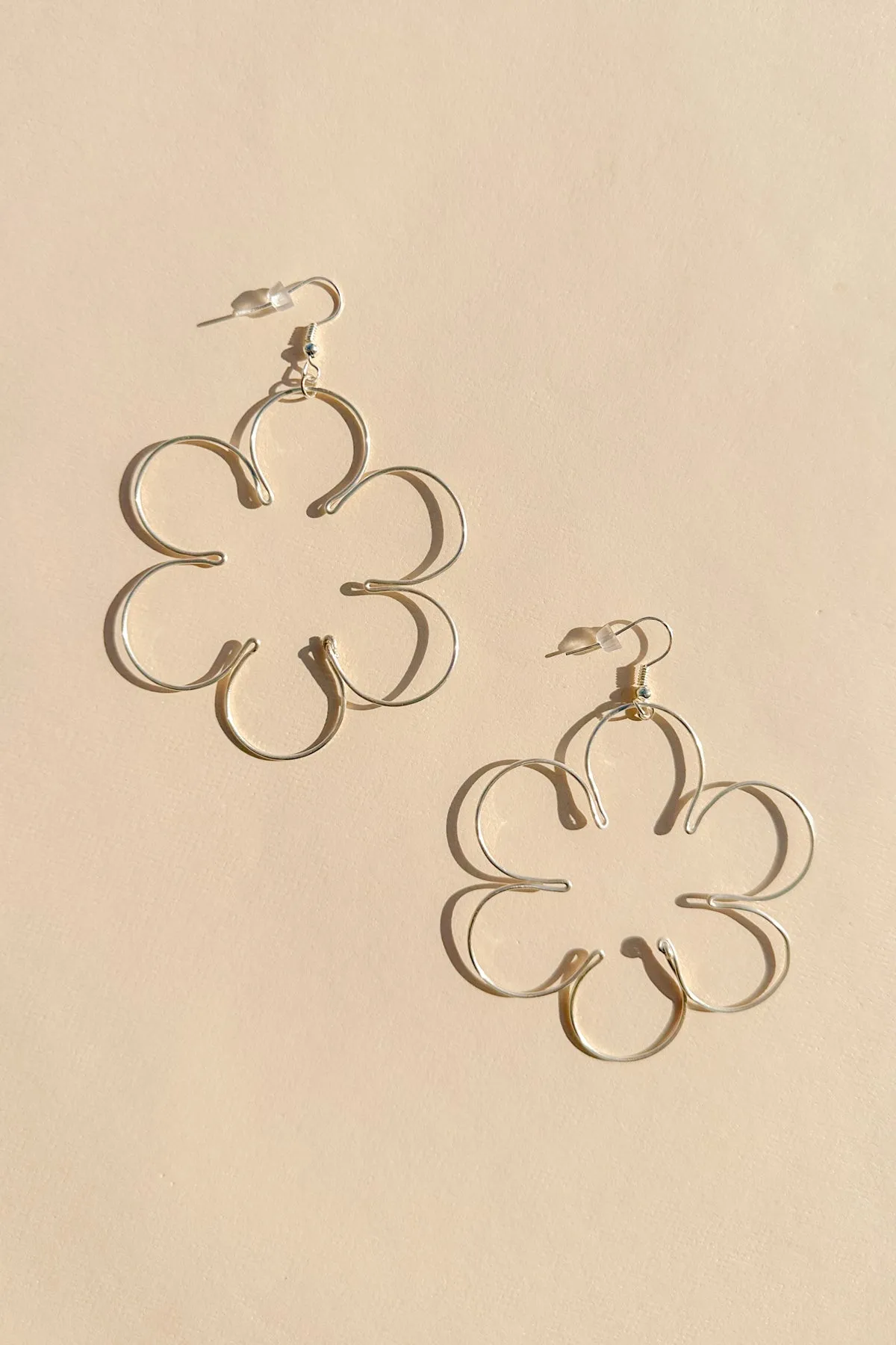 Silver Daisy Earrings