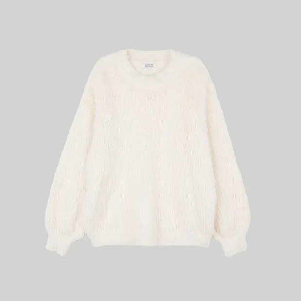 SOFT FEATHER KNIT TOP