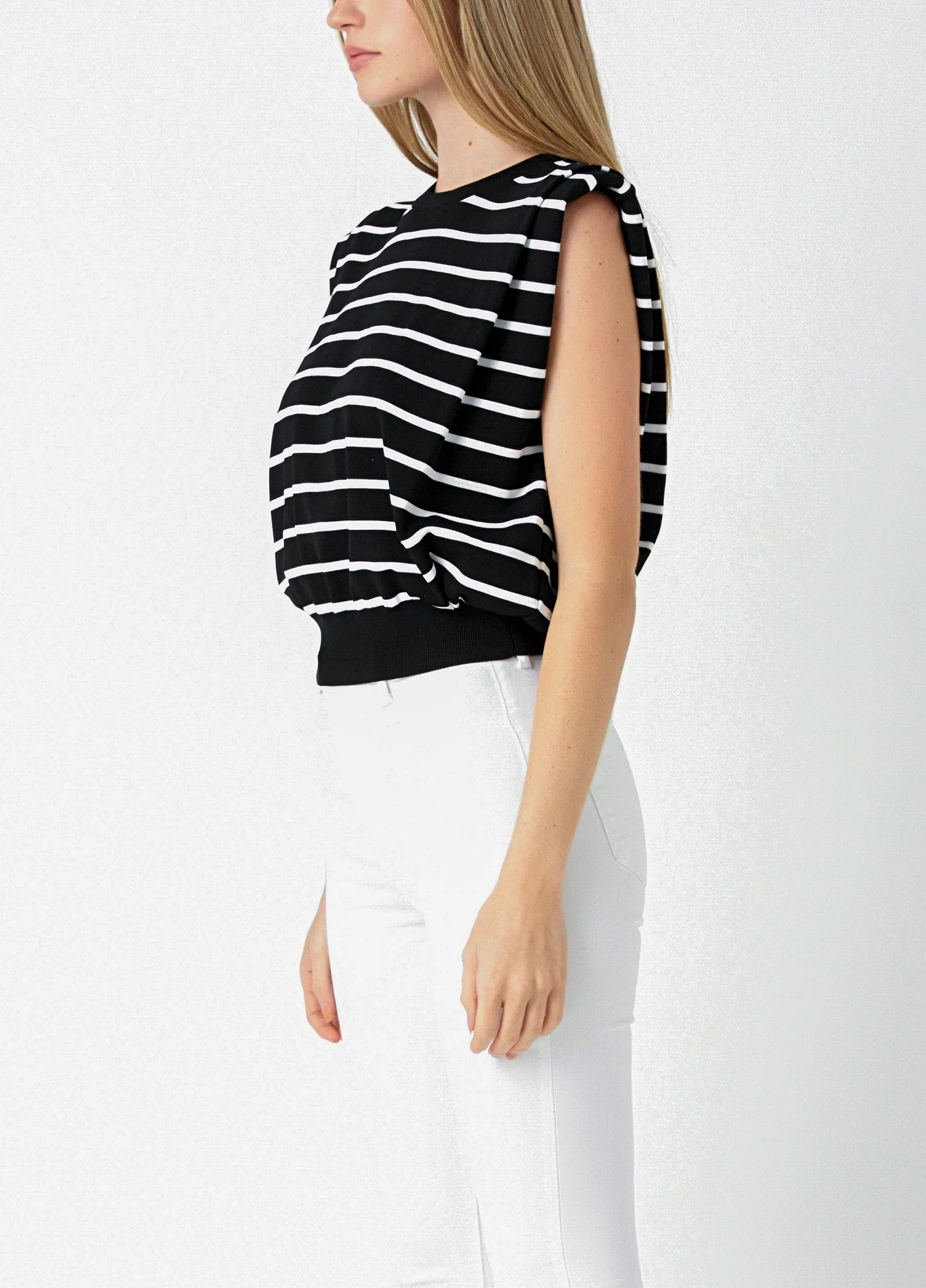 Stripe Sleeveless Knit Top