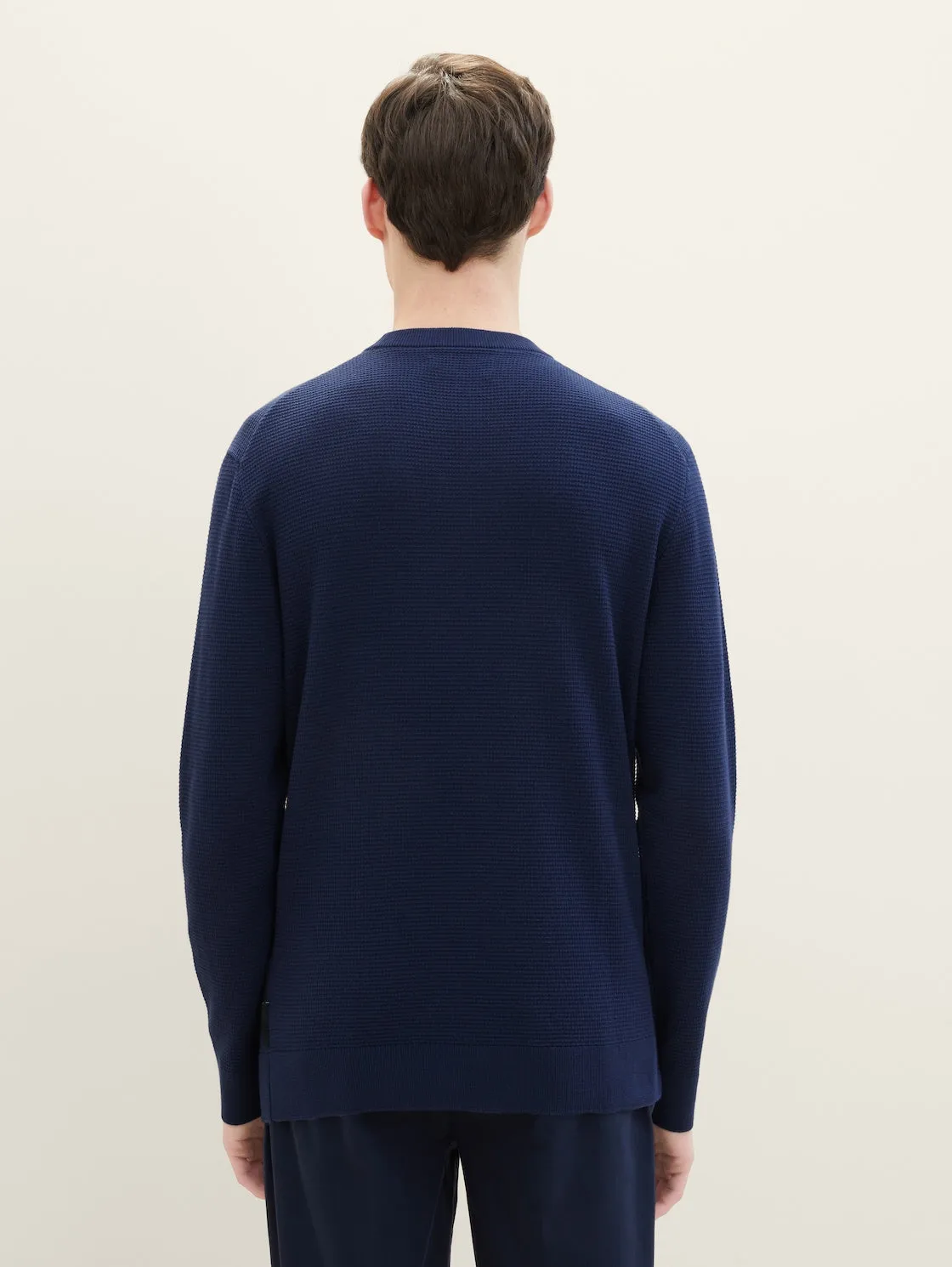 STRUCTURED BASIC KNIT