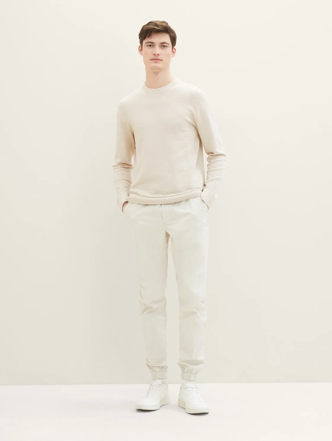 STRUCTURED BASIC KNIT