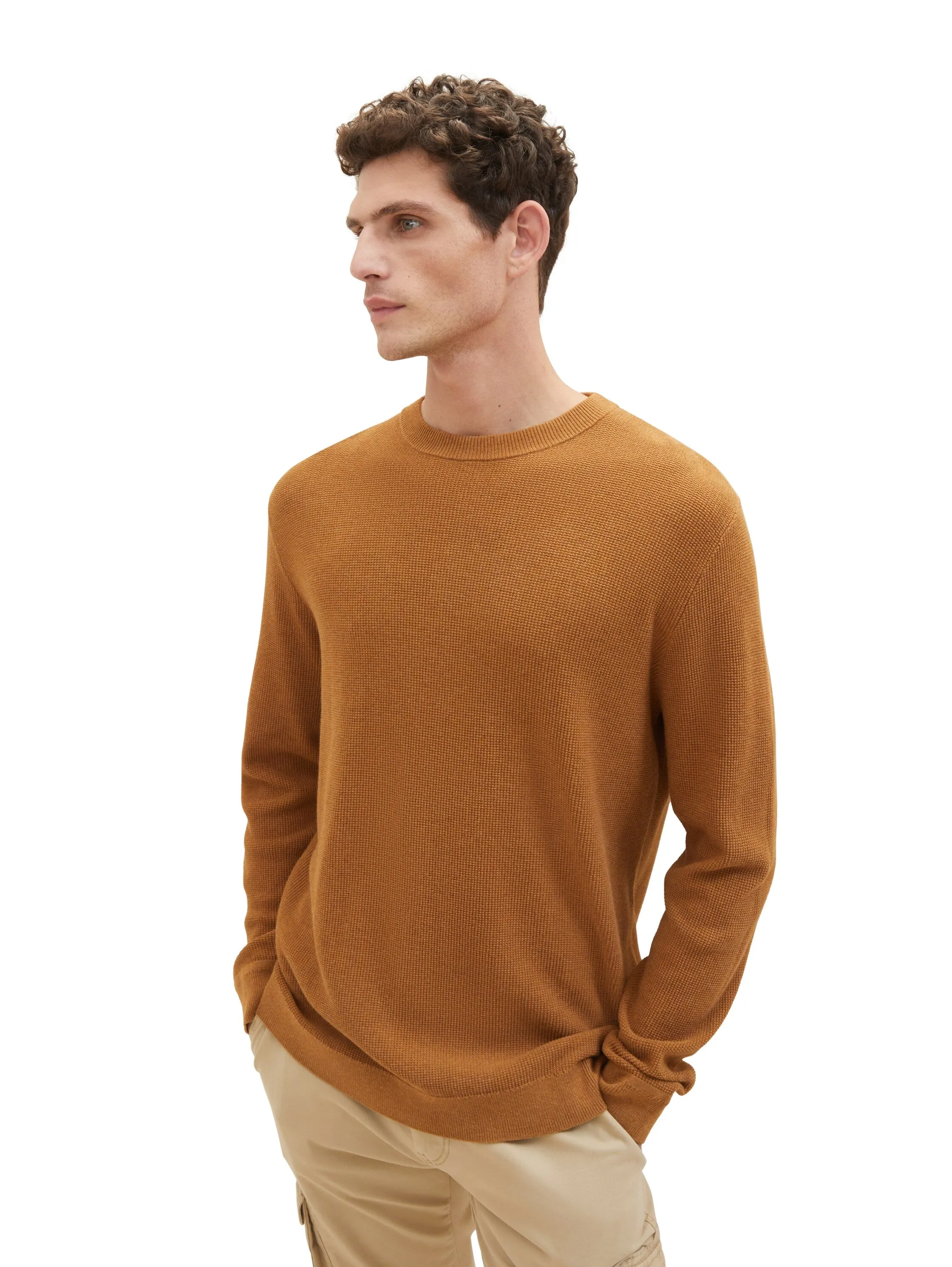 STRUCTURED CREWNECK KNIT