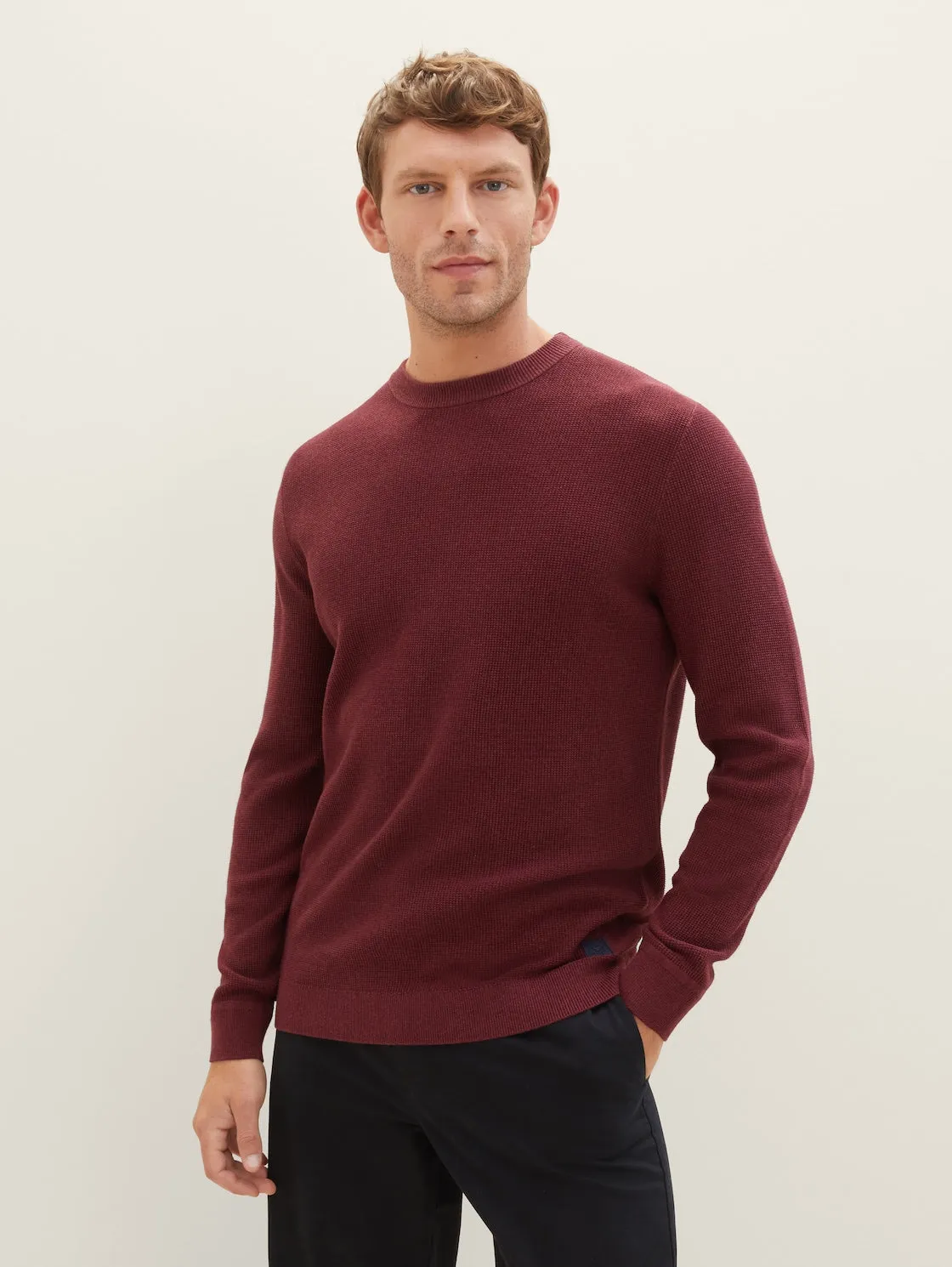 STRUCTURED CREWNECK KNIT