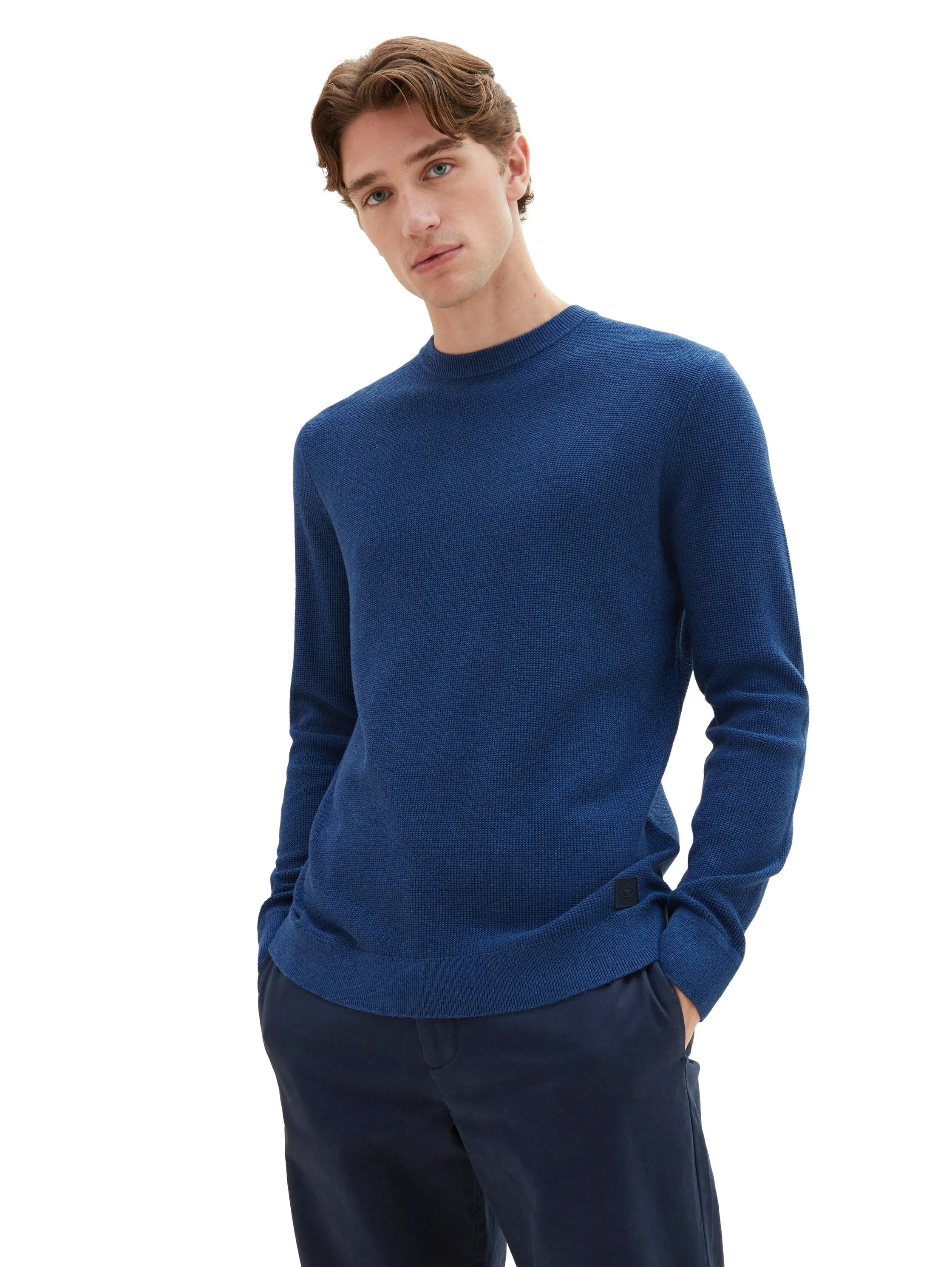 STRUCTURED CREWNECK KNIT