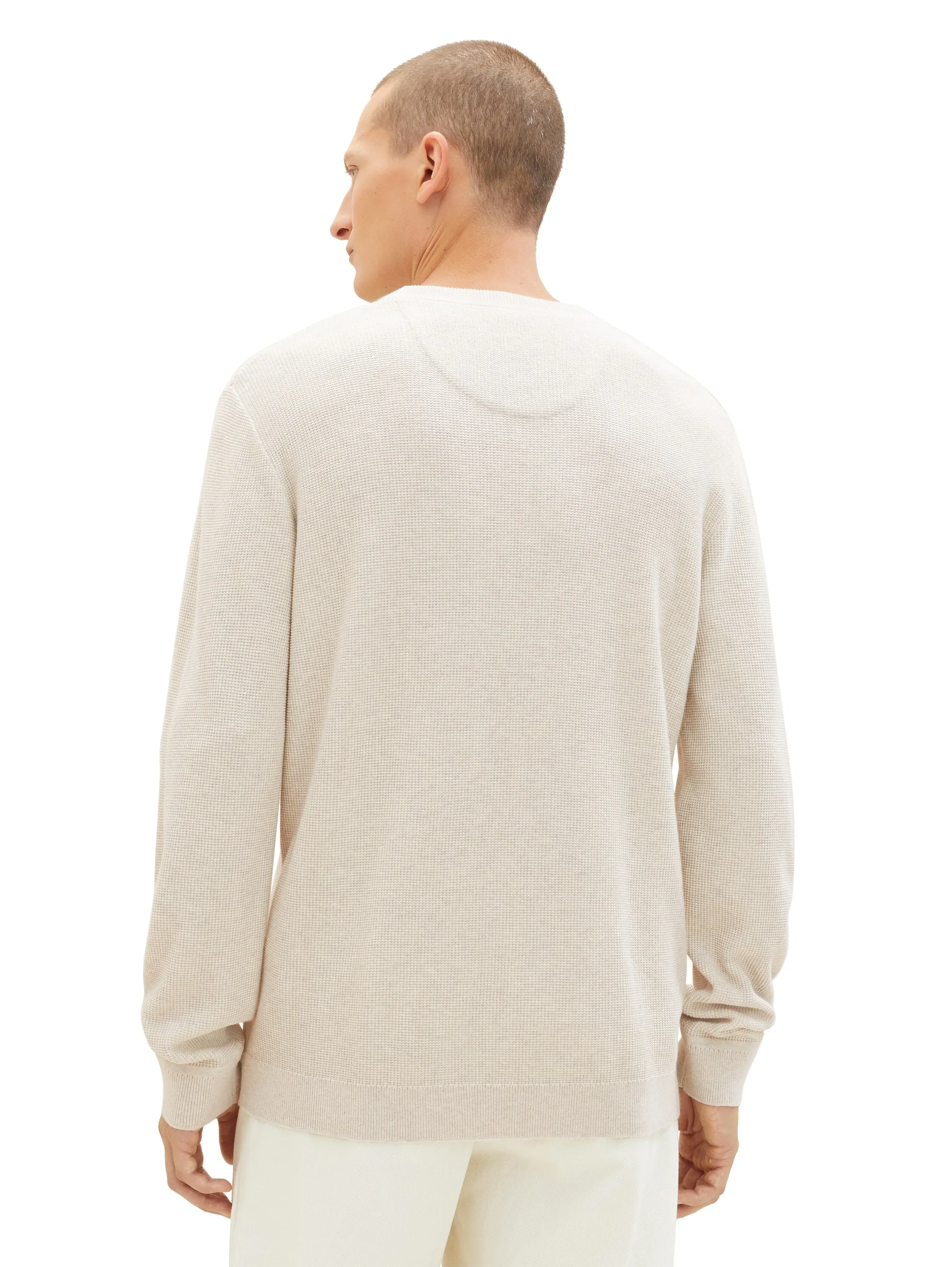 STRUCTURED CREWNECK KNIT