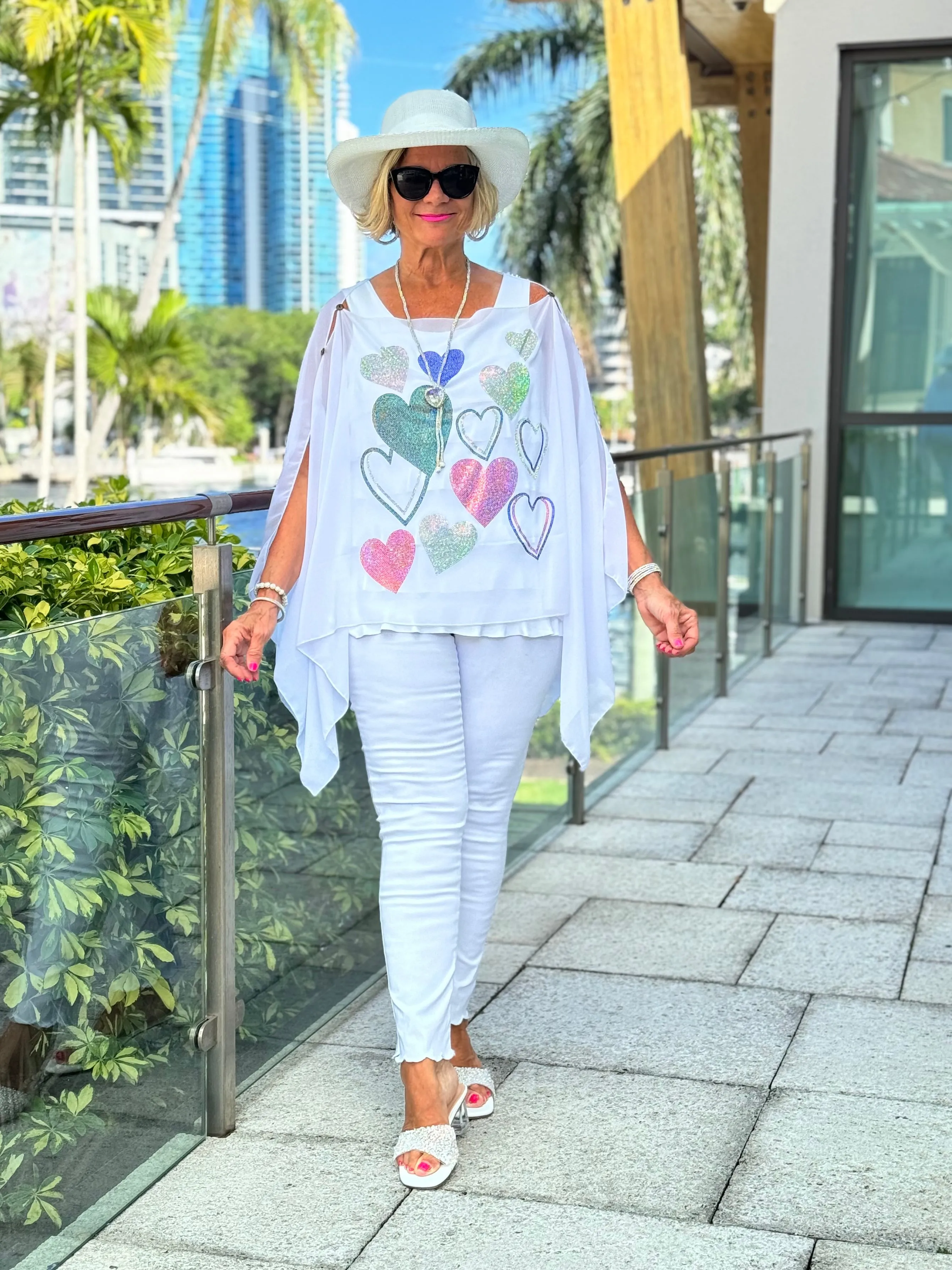 SWAROVSKI CRYSTAL WHITE HEART TOP