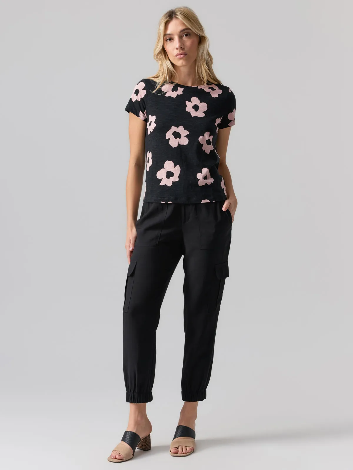 The Perfect Tee Rose Smoke Flower Pop