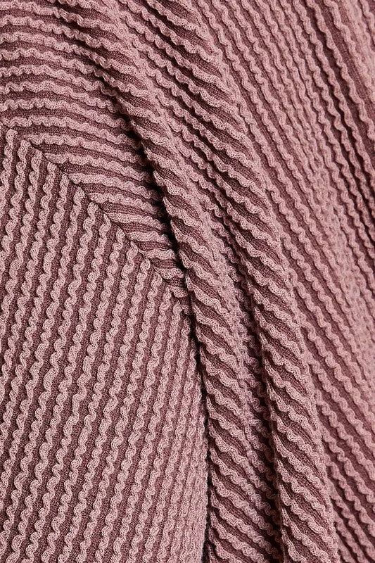 TIFFANY BACK TWIST DETAIL LONG SLEEVE TOP