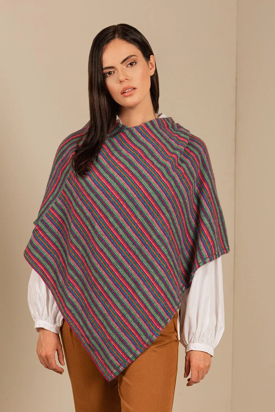 Uneven Poncho Baby Alpaca Color Arena