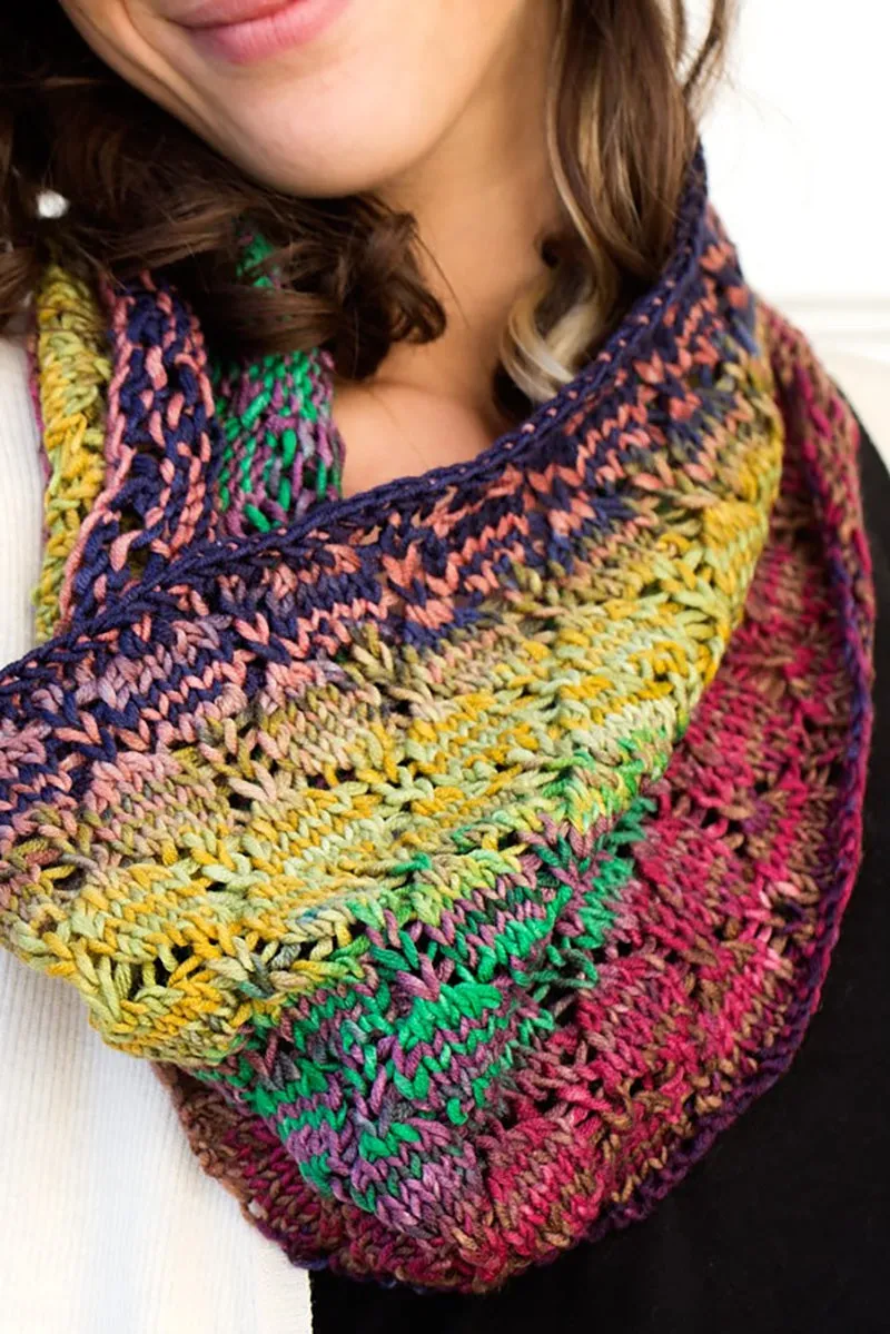 Urth Yarns Urth PDF Patterns - Lantern Lace Cowl - PDF Download